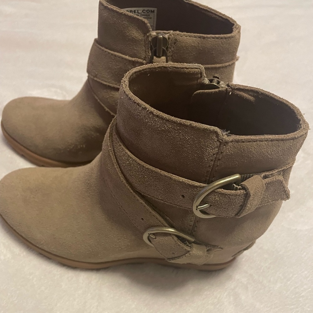Sorel wedge bootie